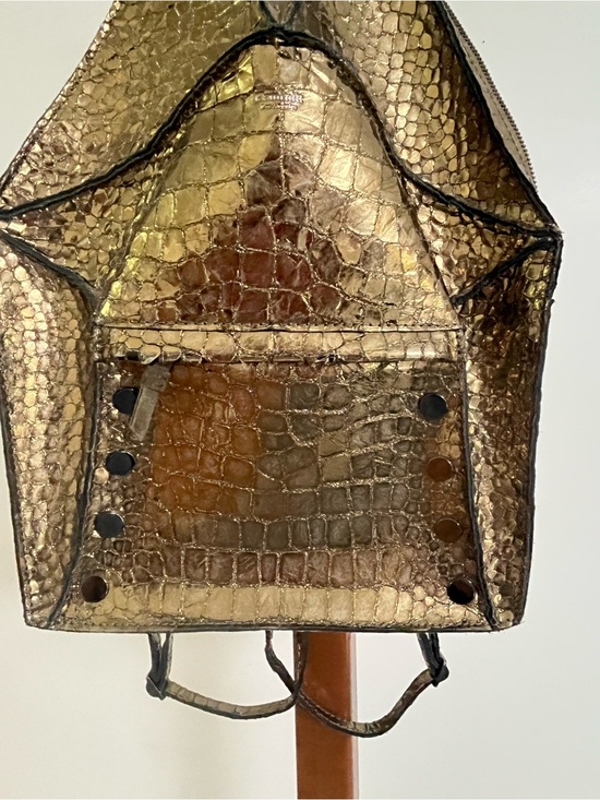Hammitt Handbags - Hammitt Hunter 2 Medium Metallic Gold Croc-Embossed Backpack 14” Used Twice.